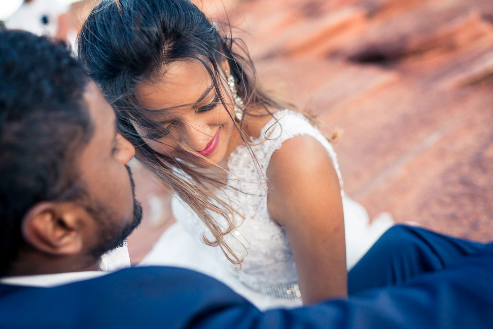 Horseshoe Bend engagement photos 