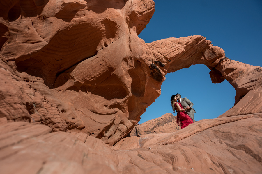 Pre-wedding photo shoot at Valley of Fire in Las Vegas, Nevada