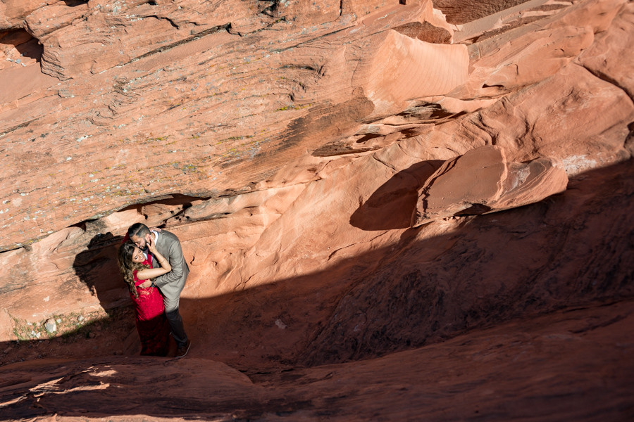 Pre-wedding photo shoot at Valley of Fire in Las Vegas, Nevada