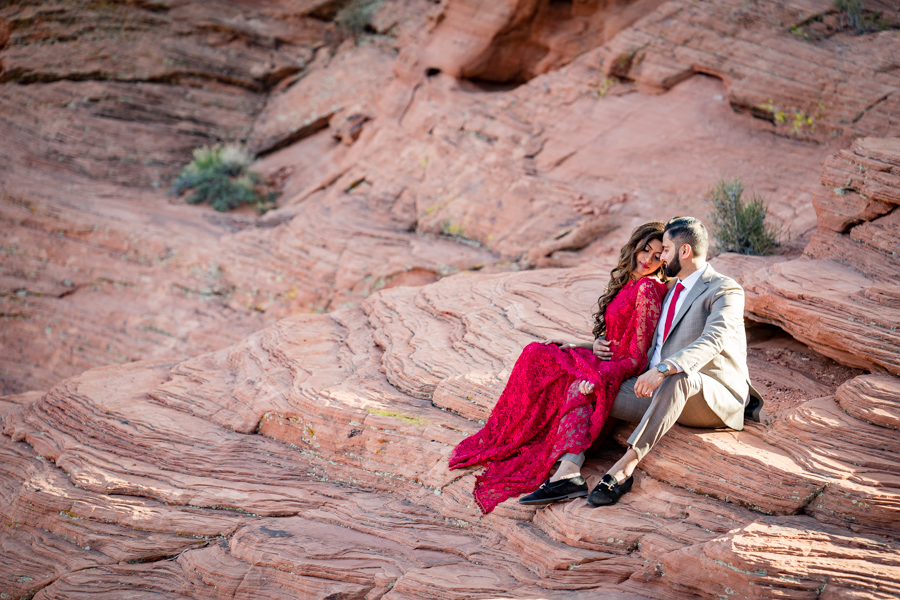 Pre-wedding photo shoot at Valley of Fire in Las Vegas, Nevada