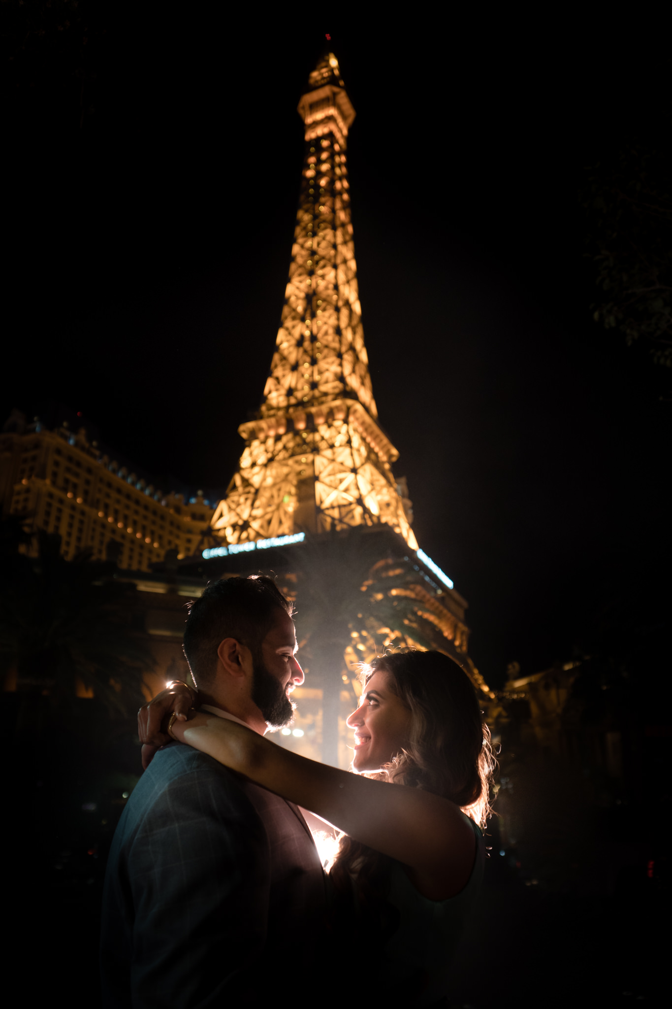 paris engagement photos